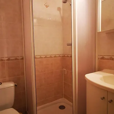 Appartement + Cabine, 3 Personnes, Face A La Mer, Parking - Fr-1-803-32
